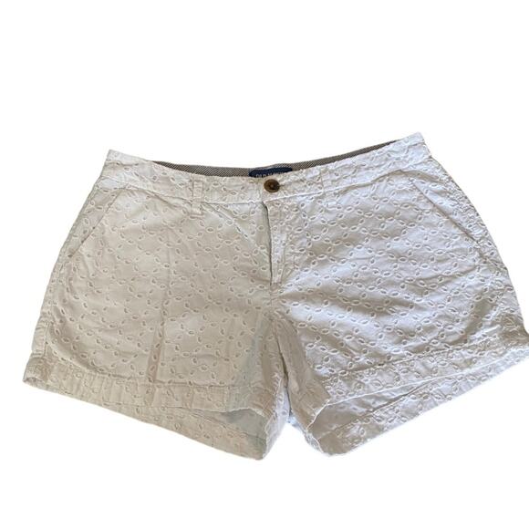 Old Navy Everyday Shorts White Eyelet Classic Size 4 Side Front Pockets - Picture 11 of 11